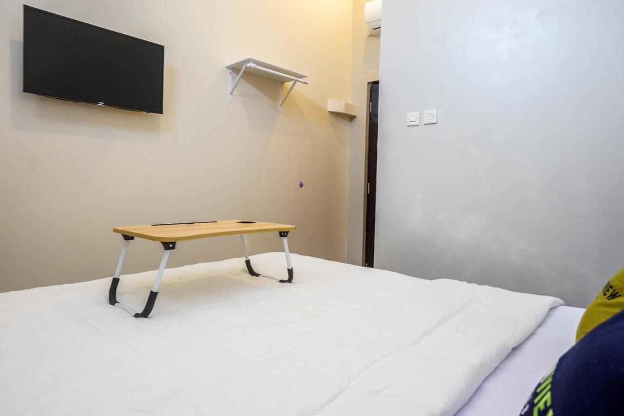 Urbanview Hotel Syariah John Sweet Home Tegal  Bagian luar foto