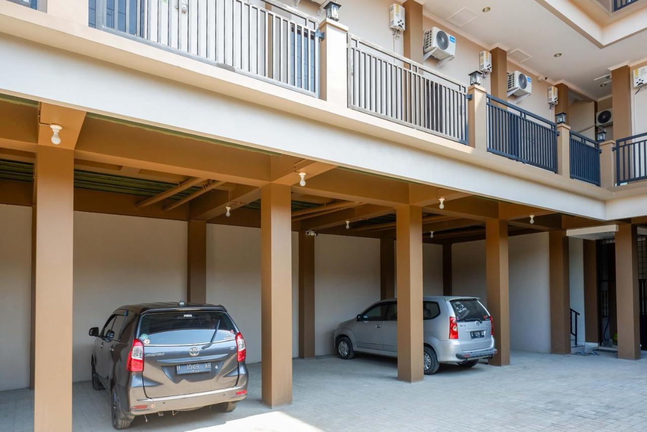 Urbanview Hotel Syariah John Sweet Home Tegal  Bagian luar foto