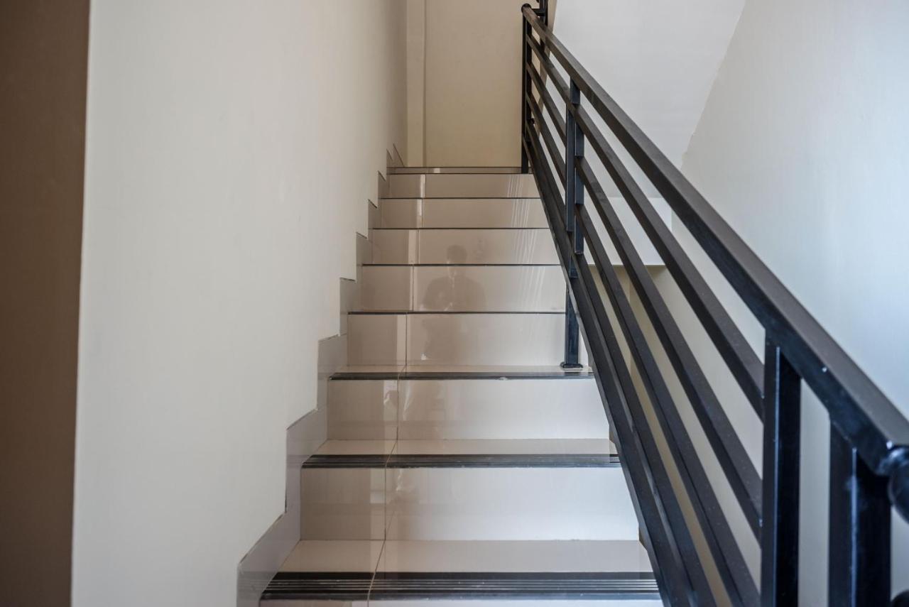 Urbanview Hotel Syariah John Sweet Home Tegal  Bagian luar foto