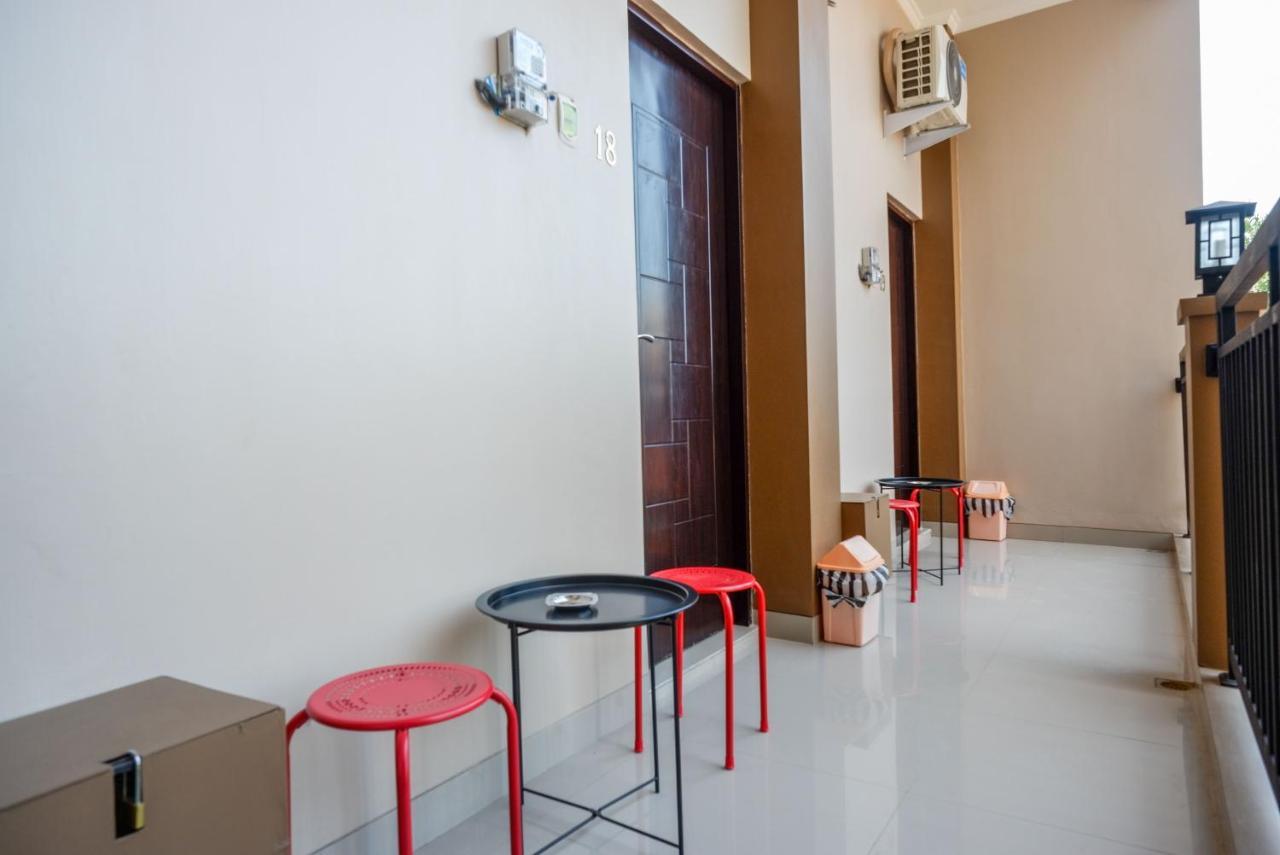 Urbanview Hotel Syariah John Sweet Home Tegal  Bagian luar foto